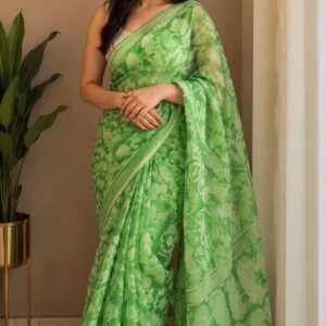 Beautiful Body hugging Jamdani saree with all over work